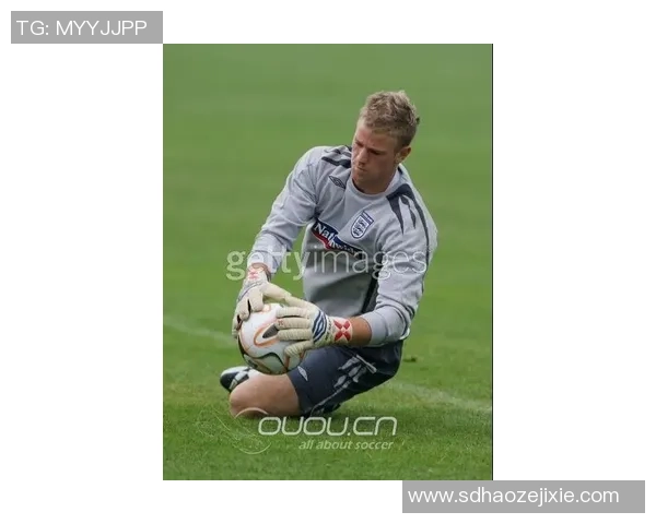 足球手套价格分析及选购指南助你找到性价比最高的产品